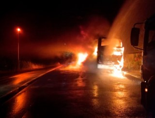 Polícia prende suspeito de ordenar incêndios em ônibus e caminhão em Mirante da Serra, RO