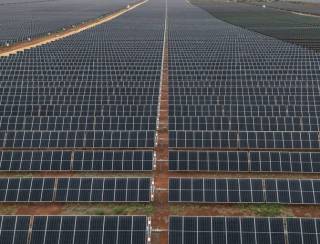 Fusões e aquisições em energia solar crescem 76% em 2024 no Brasil, indica consultoria