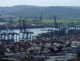 China questiona venda de porto no Panamá por ameaçar comércio com América Latina