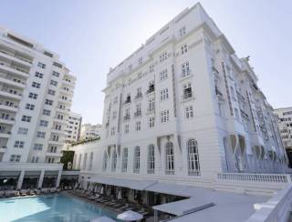 Copacabana Palace faz leilão de móveis de prédio que hospedou famosos no Rio