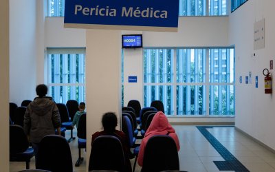 Peritos médicos do INSS em greve terão agendas suspensas e desconto de salário