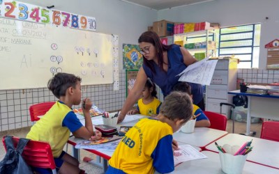 Prefeitura de Porto Velho abre processo seletivo com 152 vagas para atuar em escolas municipais