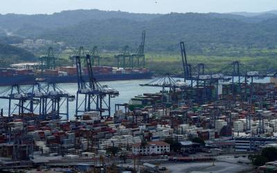 China questiona venda de porto no Panamá por ameaçar comércio com América Latina